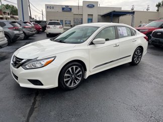 Used 2017 Nissan Altima 2.5 SV image 1