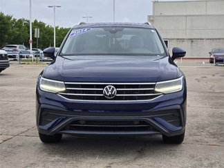 Used 2024 Volkswagen Tiguan SE video 2