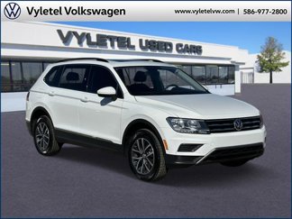 Used 2020 Volkswagen Tiguan SE w/ Panoramic Sunroof Package image 1