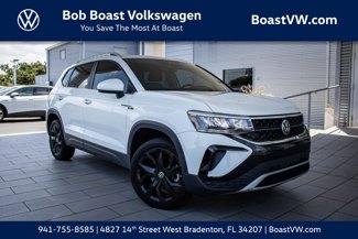 Used 2023 Volkswagen Taos SE image 1