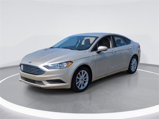 Used 2017 Ford Fusion SE w/ Fusion SE Technology Package video 1