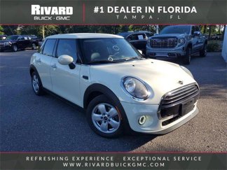 Used 2020 MINI Cooper 4-Door Hardtop image 1