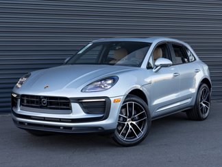 Used 2025 Porsche Macan image 1