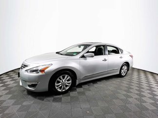 Used 2015 Nissan Altima 2.5 S w/ Sport Value Package image 1