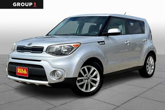 Used 2018 Kia Soul + image 1