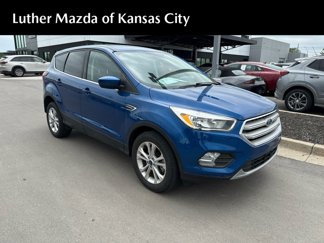 Used 2019 Ford Escape SE image 1