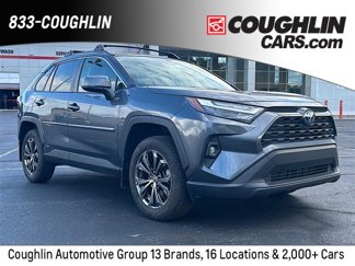 Used 2022 Toyota RAV4 XLE Premium image 1
