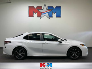 Used 2019 Toyota Camry SE image 1