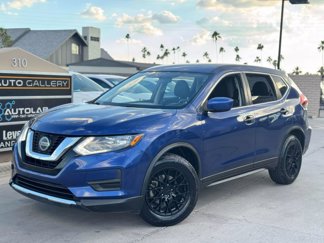 Used 2018 Nissan Rogue S image 1