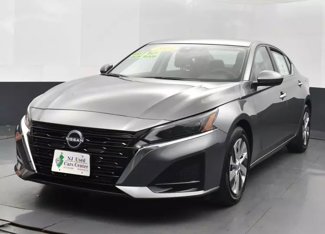 Used 2023 Nissan Altima 2.5 S image 1