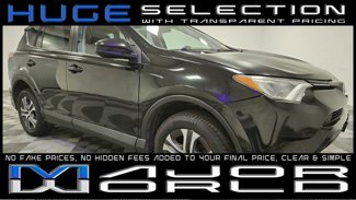 Used 2018 Toyota RAV4 LE image 1