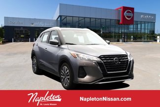 Certified 2022 Nissan Kicks SV image 1