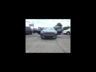 Used 2015 Ford Fusion SE image 1