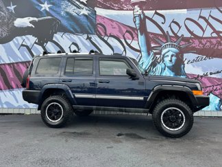 Used 2006 Jeep Commander Limited image 1
