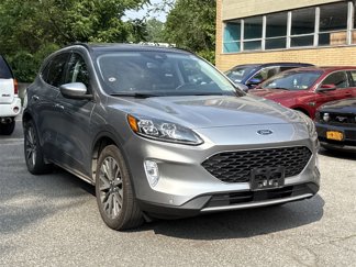 Used 2022 Ford Escape Titanium image 1