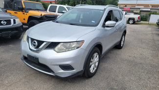 Used 2015 Nissan Rogue SV image 1