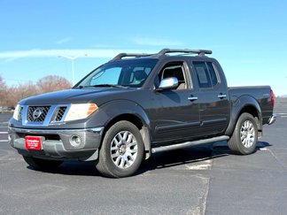 Used 2011 Nissan Frontier SL image 1