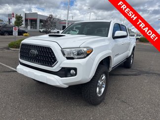 Used 2018 Toyota Tacoma 2WD Double Cab image 1