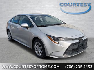 Used 2022 Toyota Corolla LE image 1