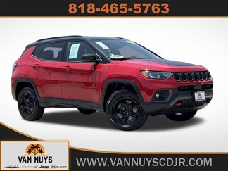 Used 2023 Jeep Compass Trailhawk image 1