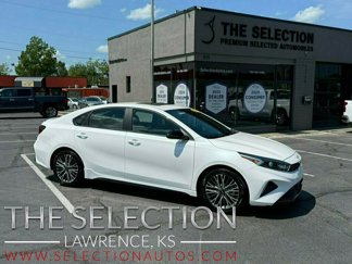 Used 2022 Kia Forte GT-Line w/ GT-Line Premium Package image 1
