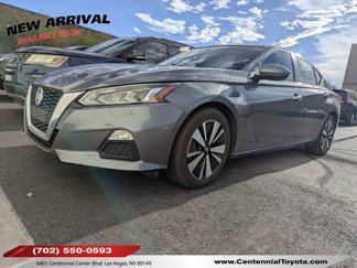Used 2022 Nissan Altima 2.5 SV image 1