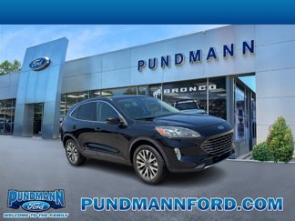 Used 2020 Ford Escape Titanium image 1