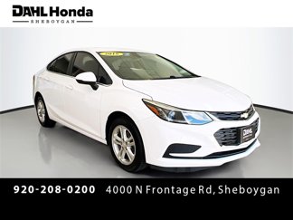 Used 2018 Chevrolet Cruze LT image 1