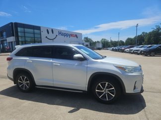 Used 2017 Toyota Highlander XLE image 1