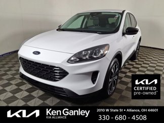 Used 2022 Ford Escape SE w/ SE Sport Appearance Package image 1