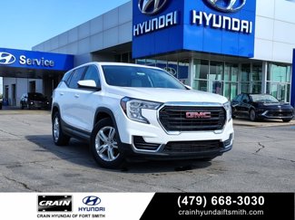 Used 2022 GMC Terrain SLE image 1