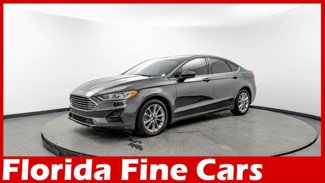 Used 2020 Ford Fusion SE image 1