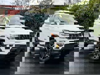 Used 2019 Jeep Compass Sport image 1