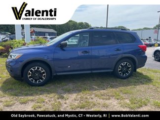 Used 2019 Nissan Pathfinder SL image 1