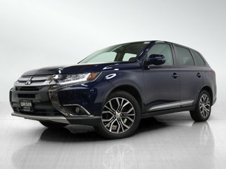 Used 2018 Mitsubishi Outlander SE image 1