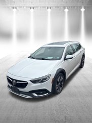 Used 2018 Buick Regal Essence w/ Driver Confidence Package #1 image 1
