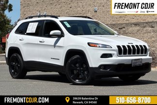 Used 2018 Jeep Cherokee Latitude w/ Altitude Package image 1