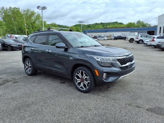 Used 2023 Kia Seltos SX w/ SX Sunroof Package image 1