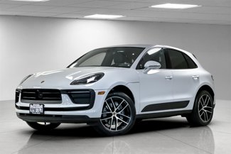 Used 2024 Porsche Macan image 1