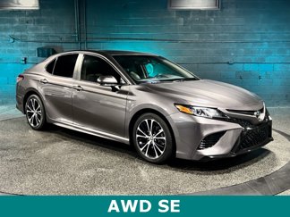 Used 2020 Toyota Camry SE image 1