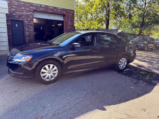Used 2013 Volkswagen Passat 2.5 S image 1