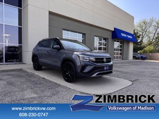 Certified 2024 Volkswagen Taos SE image 1