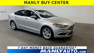 Used 2018 Ford Fusion SE image 1