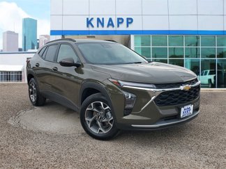 Used 2024 Chevrolet Trax LT image 1