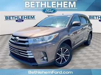 Used 2018 Toyota Highlander XLE w/ Protection Package #3 image 1