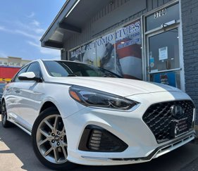 Used 2018 Hyundai Sonata Limited image 1