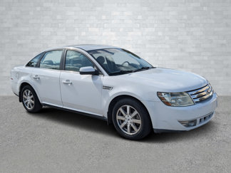 Used 2008 Ford Taurus SEL image 1