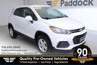 Used 2022 Chevrolet Trax LS w/ Tint and Cruise Package image 1