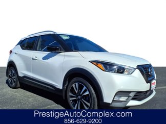 Used 2020 Nissan Kicks SR image 1