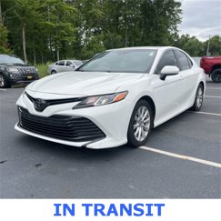 Used 2018 Toyota Camry LE image 1